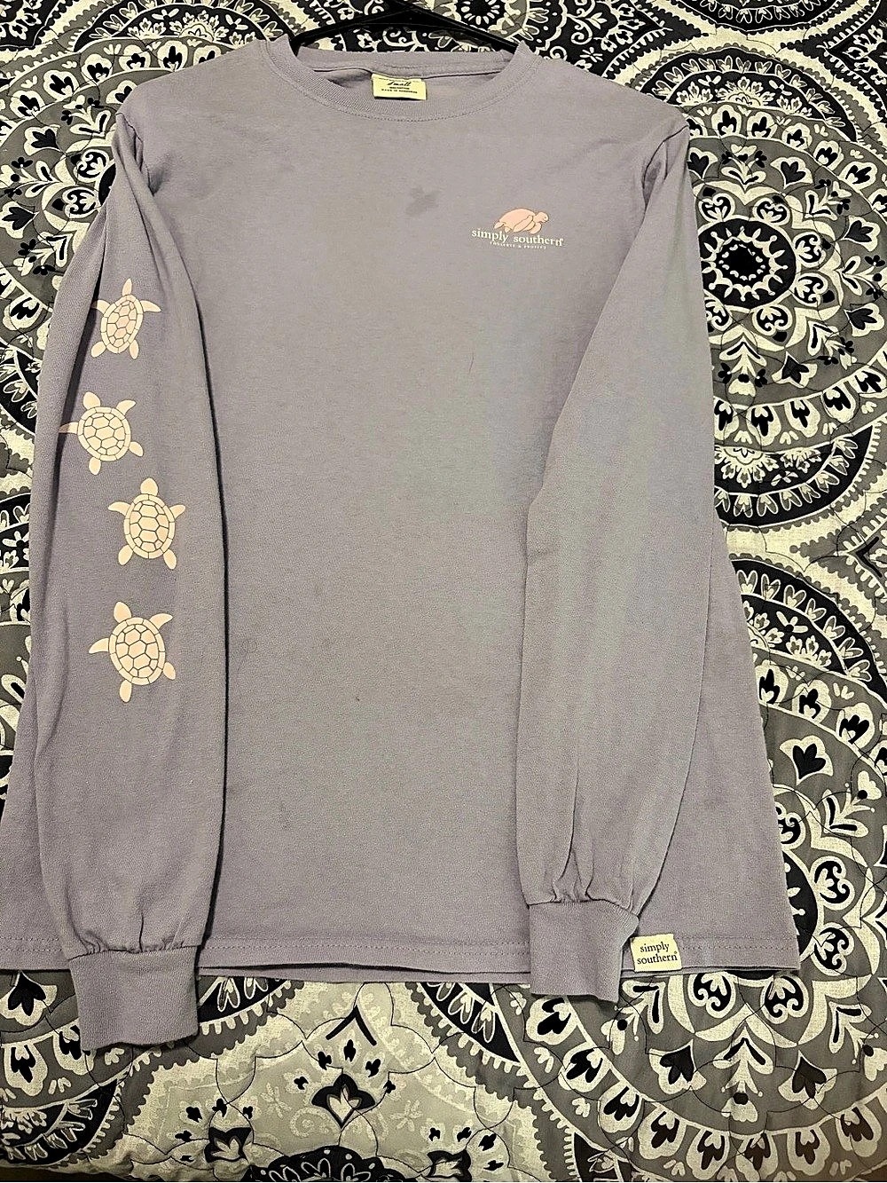 Simply Southern Turtle Graphic Long Sleeve Gray & Pink Small